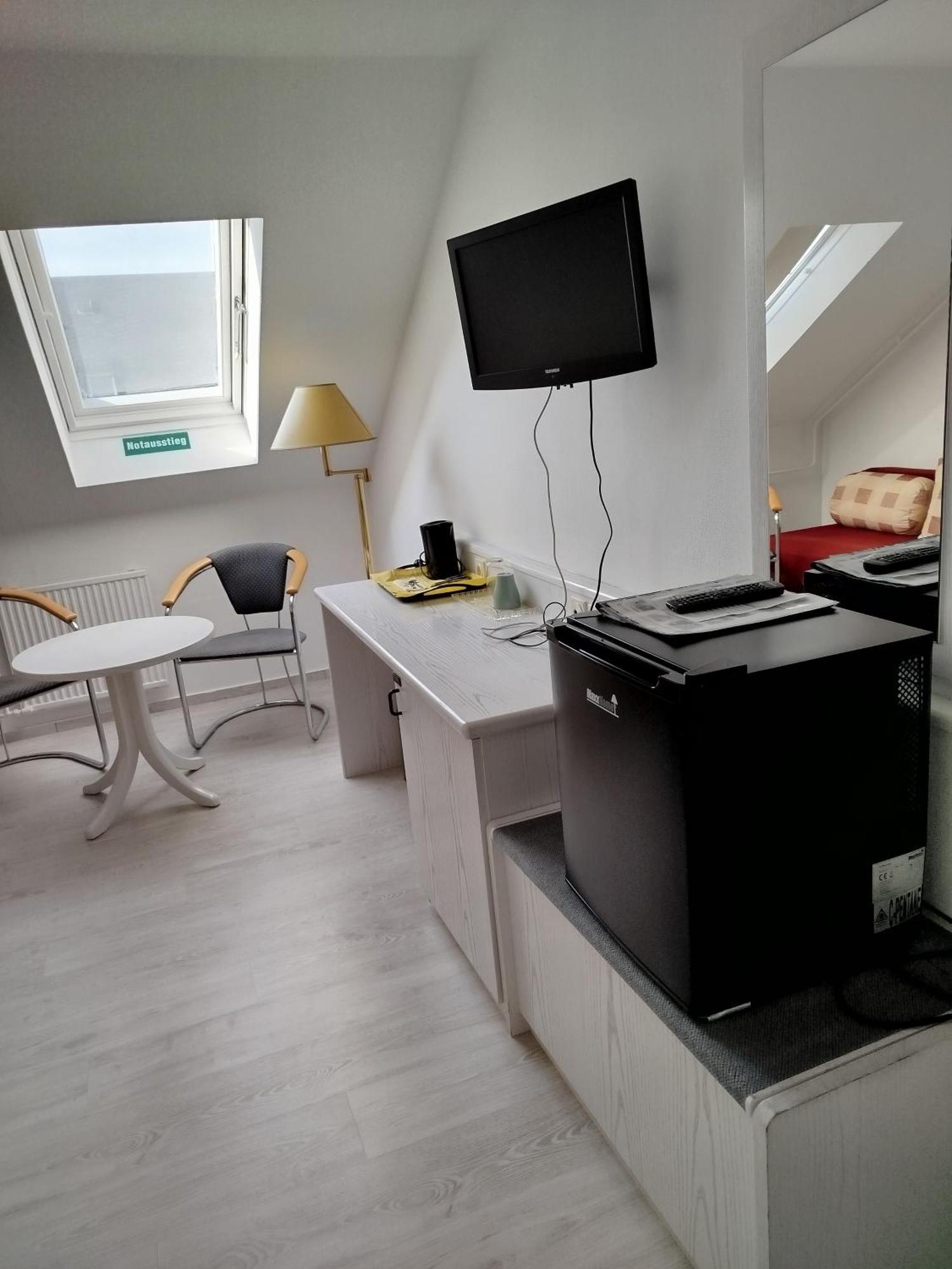 Hotel Elisenhof Хемниц Экстерьер фото