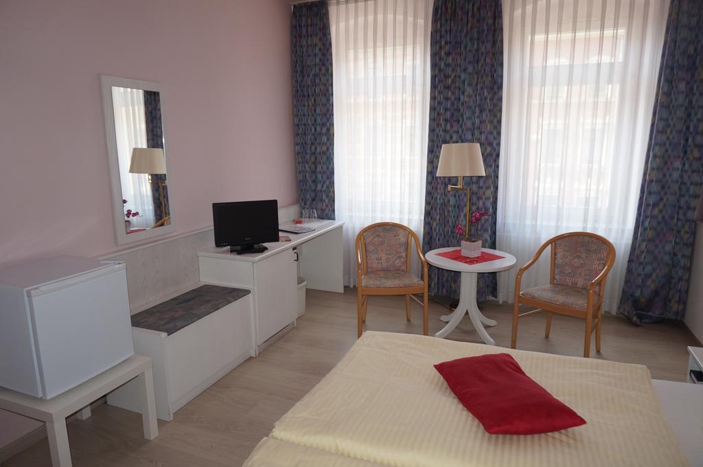 Hotel Elisenhof Хемниц Экстерьер фото