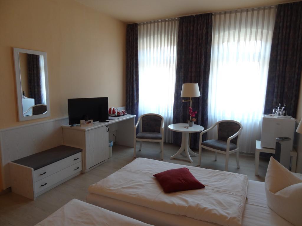 Hotel Elisenhof Хемниц Экстерьер фото