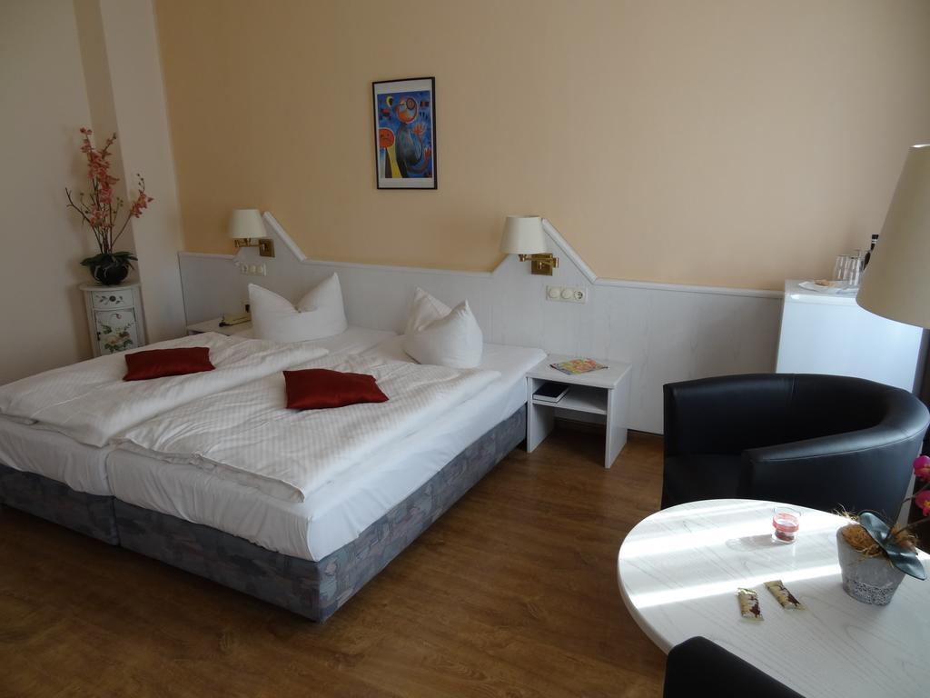 Hotel Elisenhof Хемниц Экстерьер фото