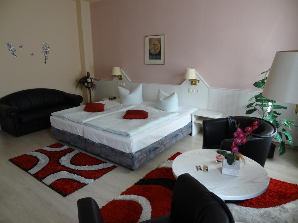 Hotel Elisenhof Хемниц Экстерьер фото