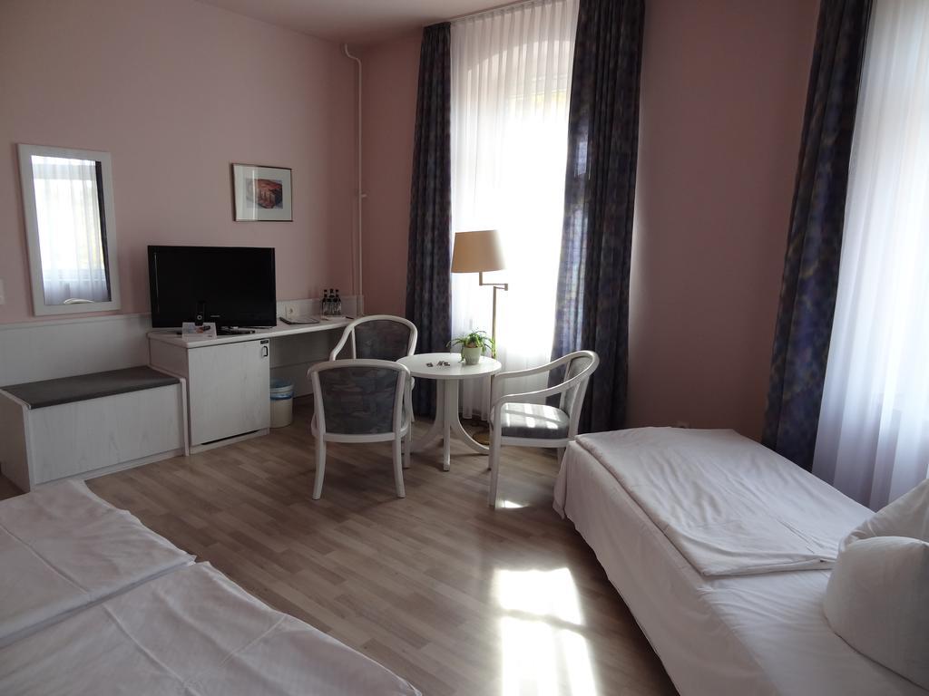 Hotel Elisenhof Хемниц Экстерьер фото